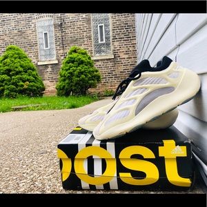Yeezy Adidas 700 V3 Azael